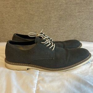 Public Opinion Oxford Grey Canvas Dress Shoes